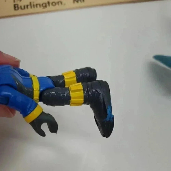 Jurassic Park Action Figures Lot of 3: Damaged Blue, Mosasaurus, and Human - Picture 7 of 11